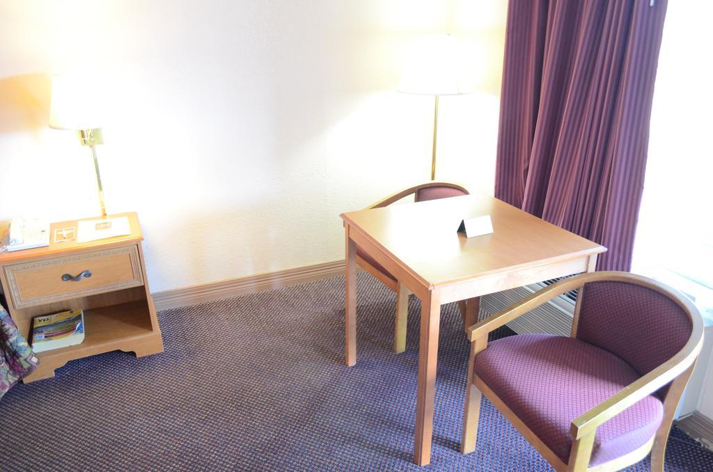 Americas Best Value Inn-Near Nrg Park/Medical Center Houston Room photo